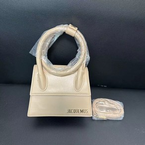 JACQUEMUS 자케무스 가방 더블링 20cm Le Chiquito 조절 버클 핸들 토트겸 크로스백