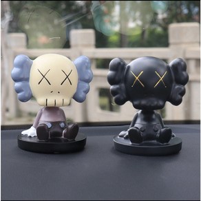 카우스 KAWS 피규어 장식 차량용 인테리어 장식품 귀여운 선물, 2, 1개