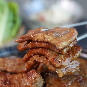 셰프애찬 포천식 갈비 양념구이 돼지갈비 목살 전지 간장맛 캠핑 음식, 720g, 2개