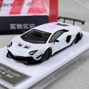 Sta Model 1:64 람보르기니 아벤타도르 LP700-4 LBWK 2.0 - 크롬 레인보우 화이트, 1개