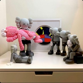 HOMETIME mand kaws 카우스 피규어 개업 선물 세트 아톰 장식, 1개