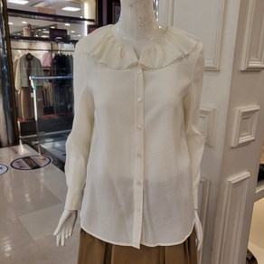 BCBG 비씨비지 봄24 나보나 블라우스 B4A2B417