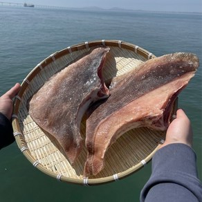 국내가공 손질 왕 가오리 날개 1미 700g내외 냉동 가오리살 간재미 무침 찜용, 대왕 찜용가오리 1미 700-850g내외, 1개