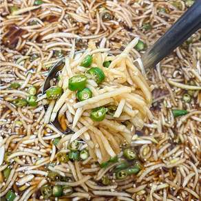 유리네 청양무채 장아찌 국내산 무 청양고추 반찬 짱아찌, 1kg, 1개