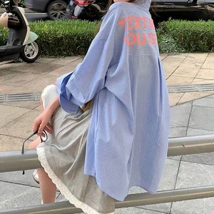 메이첼 여성용 보루스 핑크 레터링 루즈핏 스프라이프 셔츠 10059