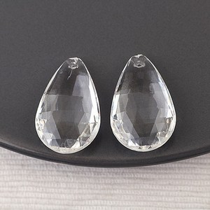 비즈아이 [6493-01]아크릴 잔컷팅물방울 16x26mm 투명 1개