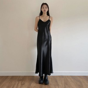 새틴 슬립 끈나시 뷔스티에 롱원피스 셀프웨딩 촬영