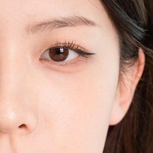 [1+1] 드라마 드라마틱 워터프루프 펜 아이라이너 기획상품 총2개, 1개, 블랙