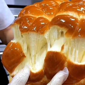 중국 틱톡 식빵 우유에 말아먹는 식빵 중국간식 중국식빵 210g, 1개