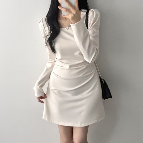 바이어스 여성 봄신상 스퀘어넥 슬림핏 셔링 A라인 미니 원피스