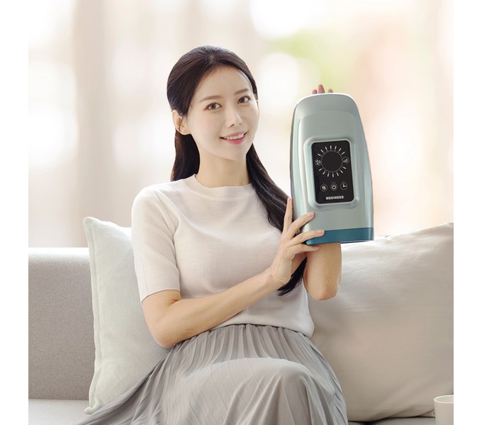 손목 통증 안녕! 메디니스 손안마기로 건강한 손 관리 시작하세요!
