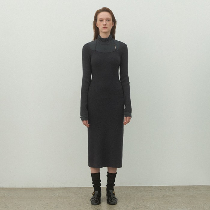 아틀리에나인 여성용 홀터 넥 솔리드 니트 원피스 ZOP6144