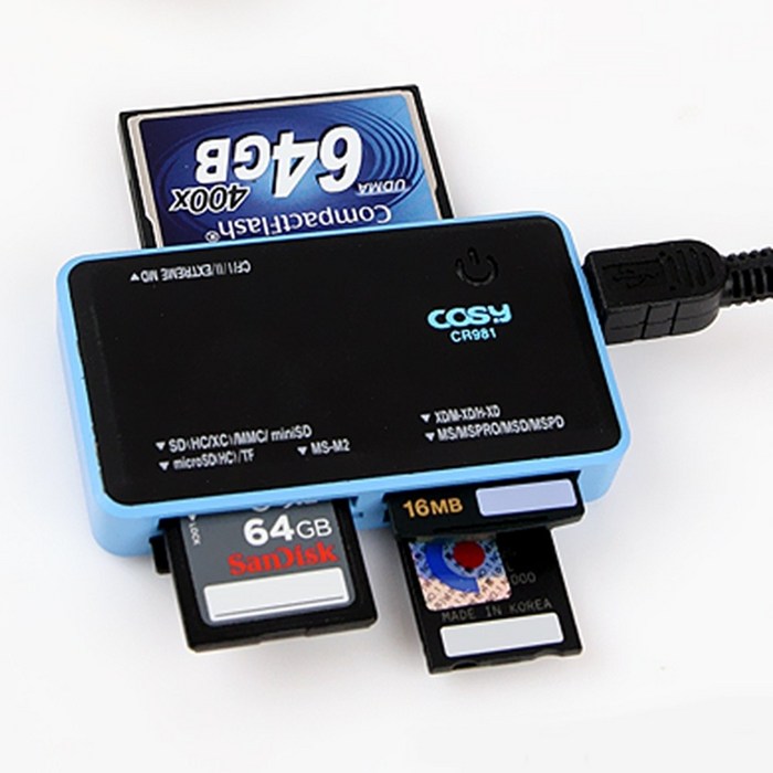 <전자명품관> 블루 패널 6개 슬롯 멀티 카드리더기 SD/microSD/CF/MS/MS-M2/XD 등 117종 메모리카드 지원