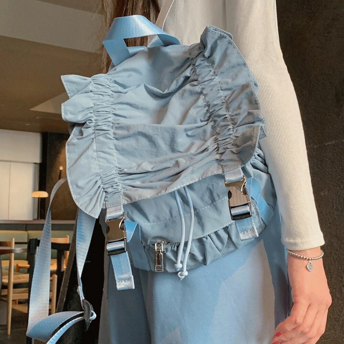 워너비뮤즈   발레코어 가벼워 프릴 백팩 셔링 투버클 가방