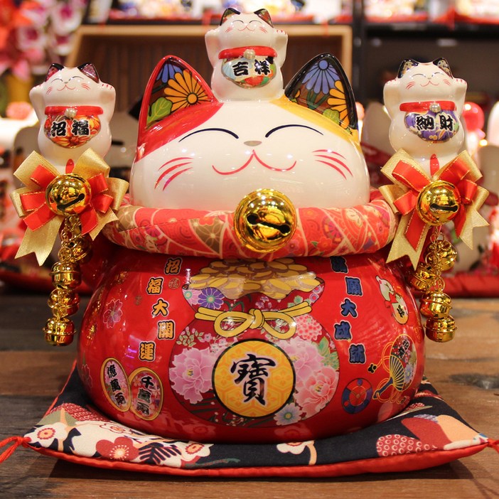 인투데코 성공 행운 레드 마네키네코 복고양이 조각상