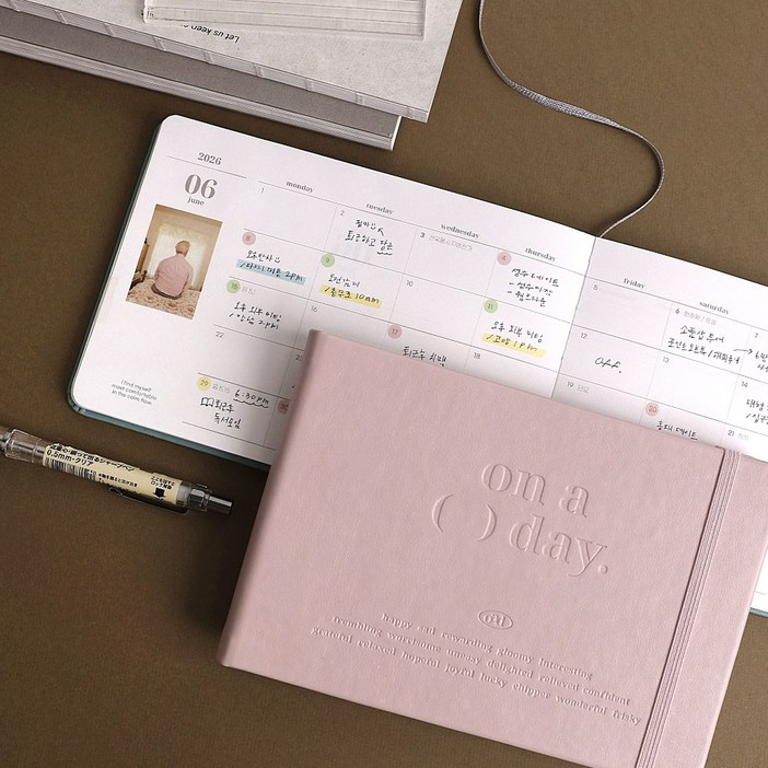 2026 온어데이 다이어리 위클리 양장 다이어리 날짜형 일기장 26년 업무용 회사 미니 다이어리