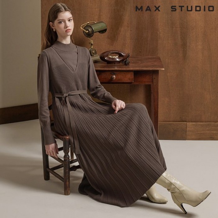 막스스튜디오 브이넥 니트 원피스