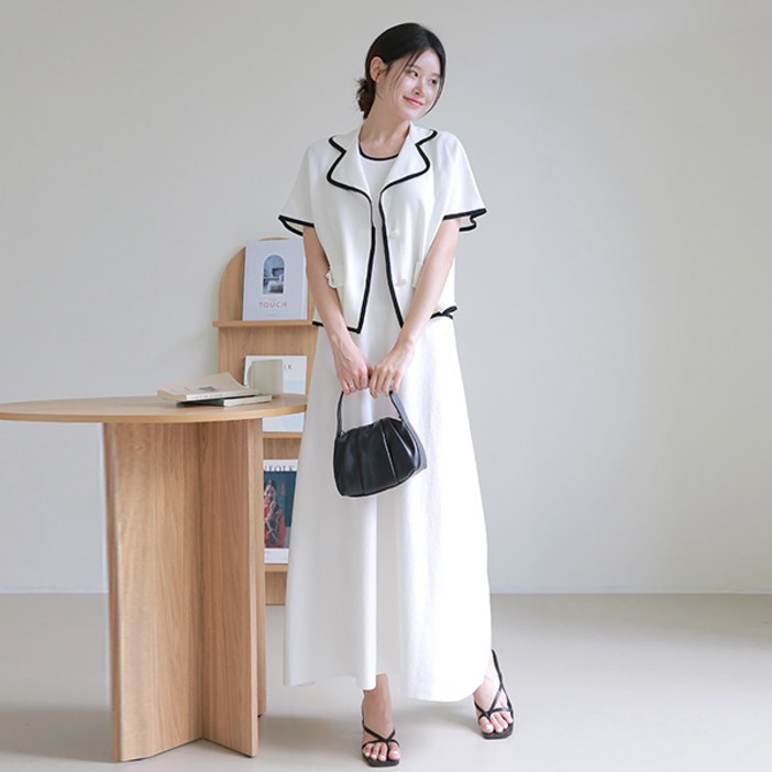 최초가 89,900원르포엠에이든 코튼 블렌드 니트 원피스자켓 택1