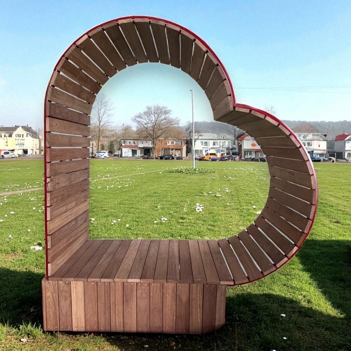 원목 하트 조형물 포토존 정원 인테리어 하트벤치