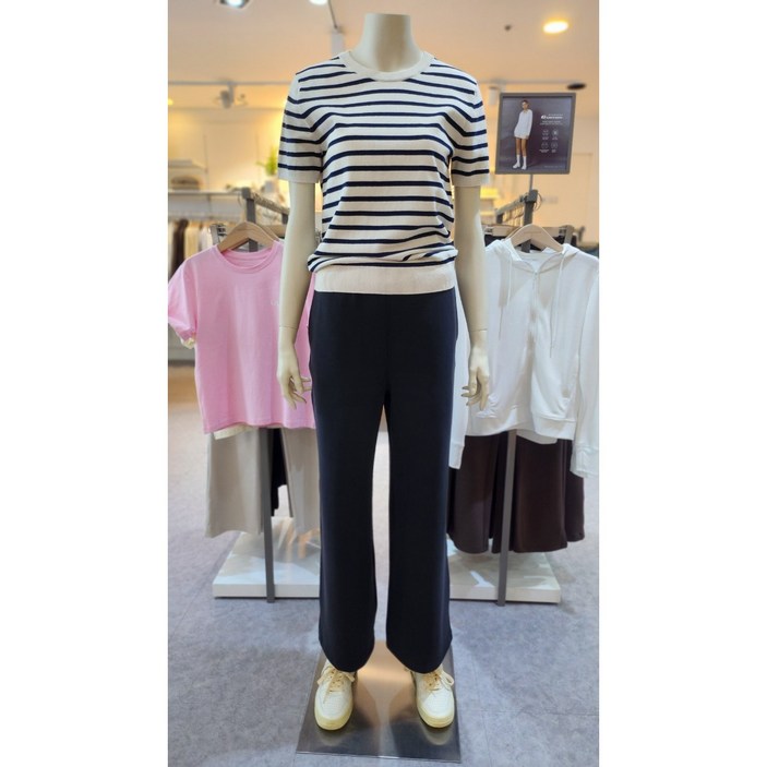 지오다노 여자  베이직 라운드넥  반팔 니트 스웨터 356523