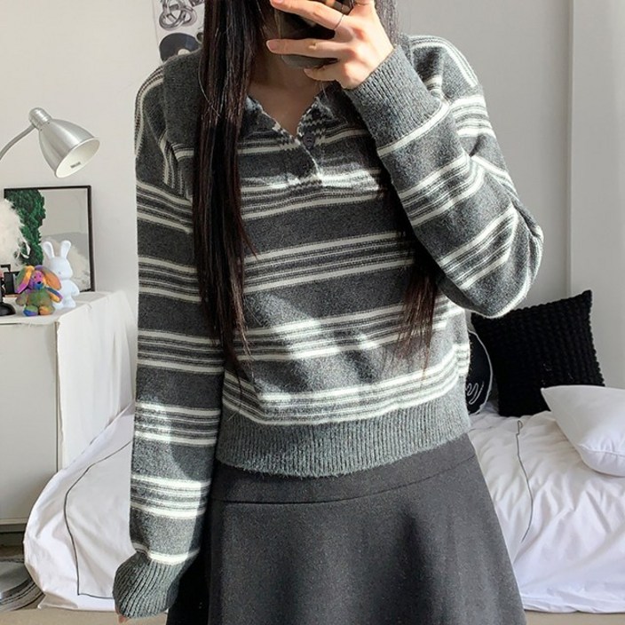 귀여워요4col 머피 루즈핏 단가라 스트라이프 버튼 카라 니트