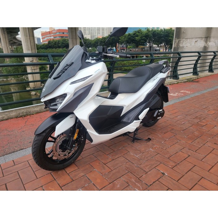 SYM VSX125브에스액스125최 저가판매 PCX125NMAX125