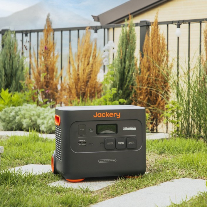 잭커리 2000Plus 올인원 인산철 파워뱅크 차박 캠핑 낚시 비상전력 220V, Jackery 잭커리 2000Plus, 1개, JE2000C, 1개입