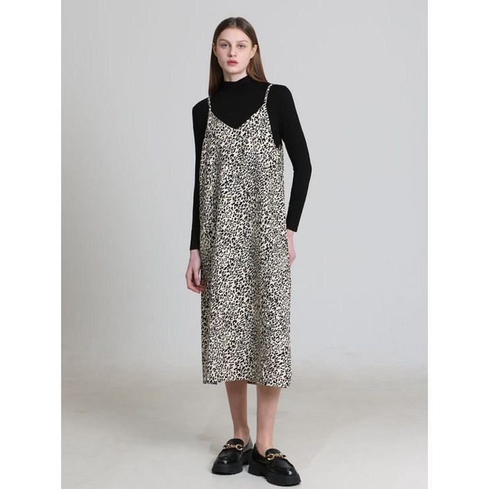 쉬즈미스 오조크(OZOC)  나시 원피스 (택가격: 62000원)