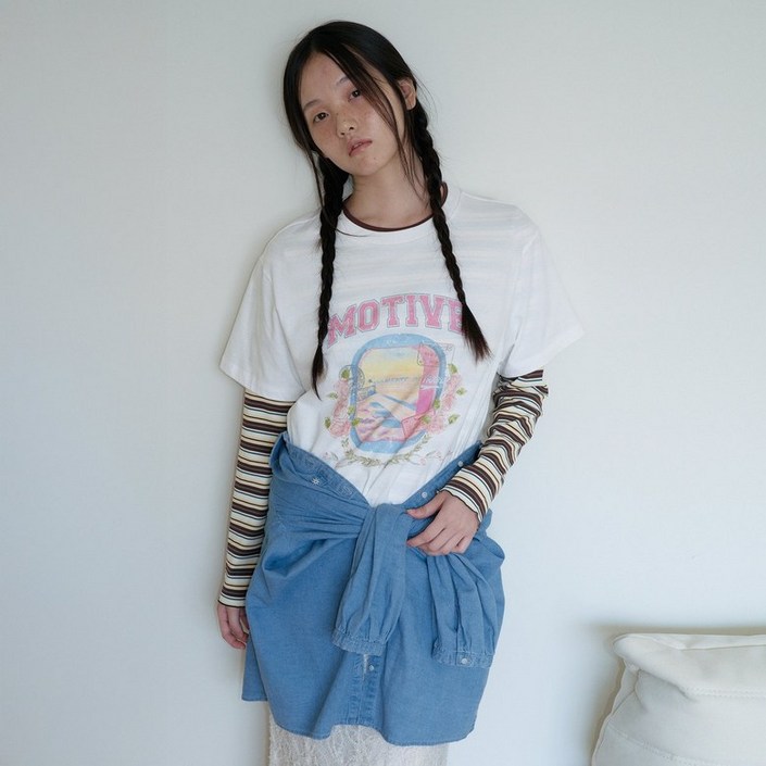 백화점매장출고 써스데이아일랜드 원포인트 아트워크 티셔츠 T256MTS135W