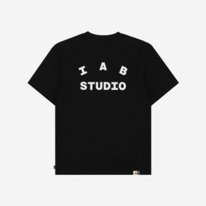 IAB Studio 아이앱 스튜디오 반팔티 남자 여자 상의 10주년 티셔츠 블랙 10th Anniversary T-Shirt Black 20240129