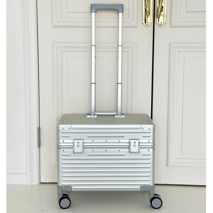 머즈 위로열리는 파일럿 기내용 알루미늄 캐리어