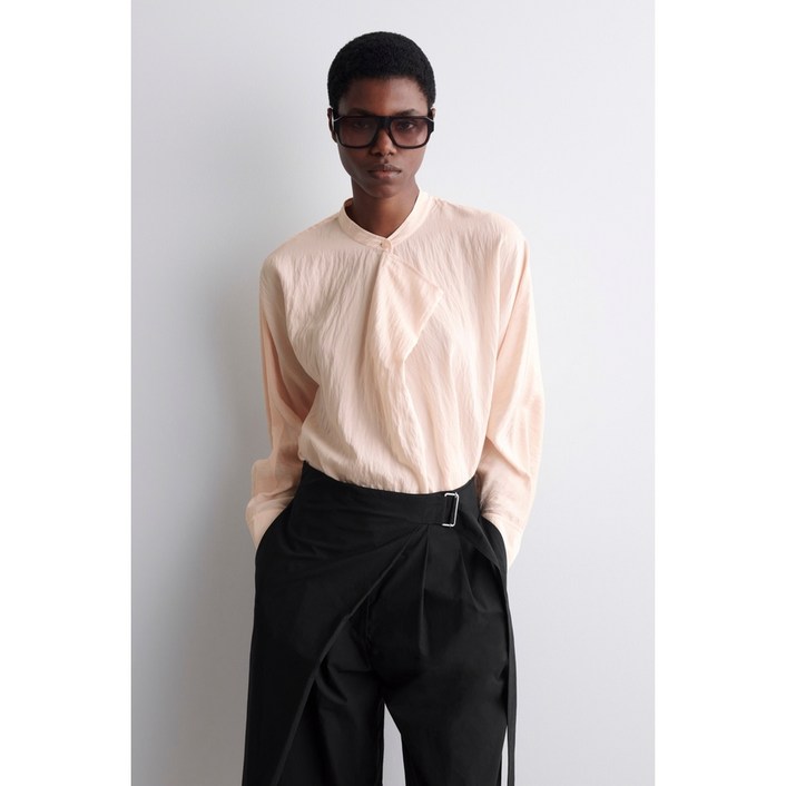 독일 COS 세일 드레이프 블라우스 애프리콧