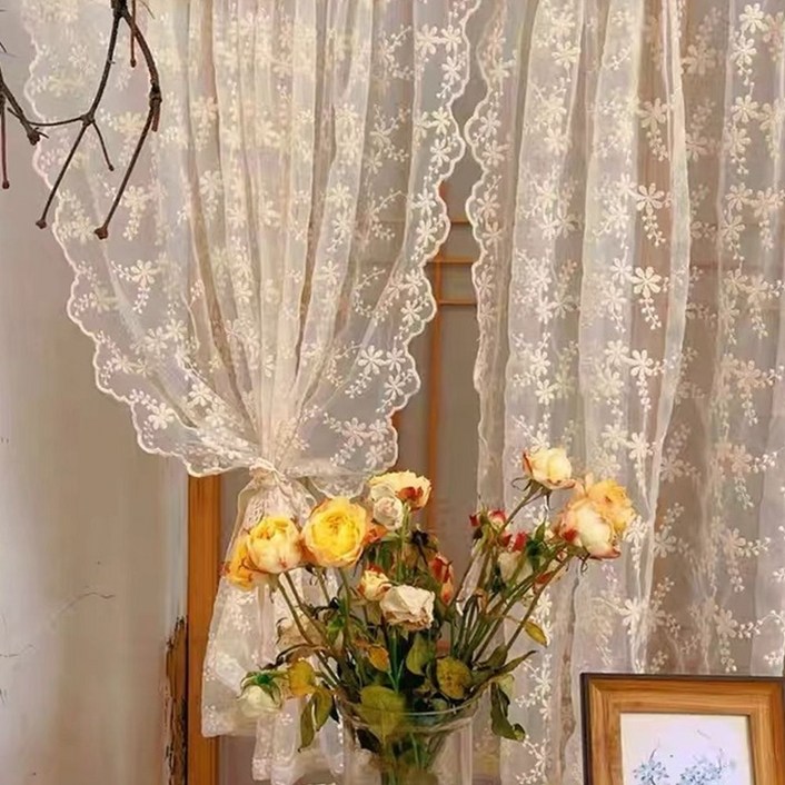 유럽풍 빈티지 레이스 공주 아이보리 자수 쉬폰 꽃 커튼 커텐 하늘하늘 화이트 물결