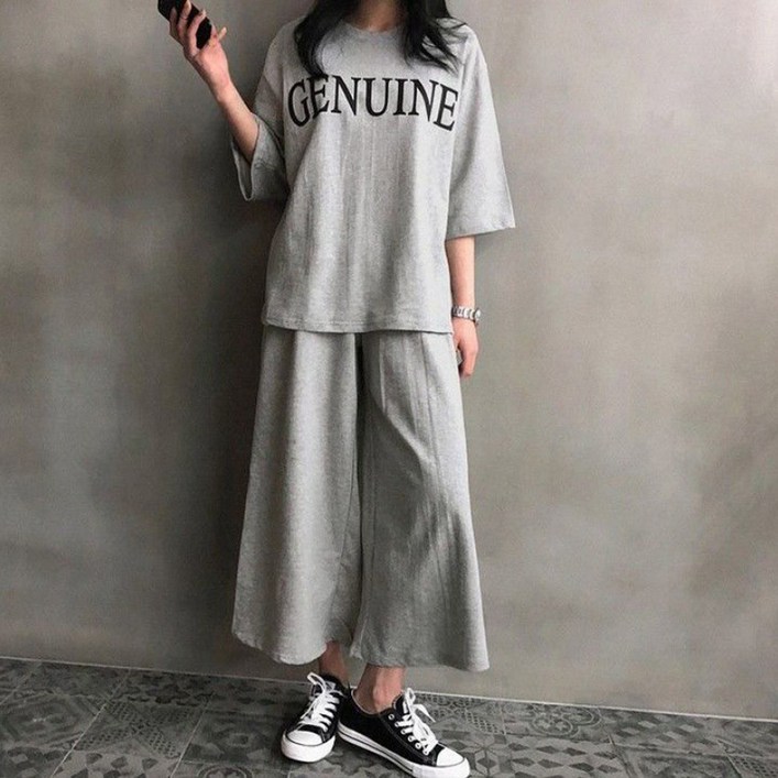 드마엘 포이어 여성 레터링 8부 트레이닝복 세트 2color델로나