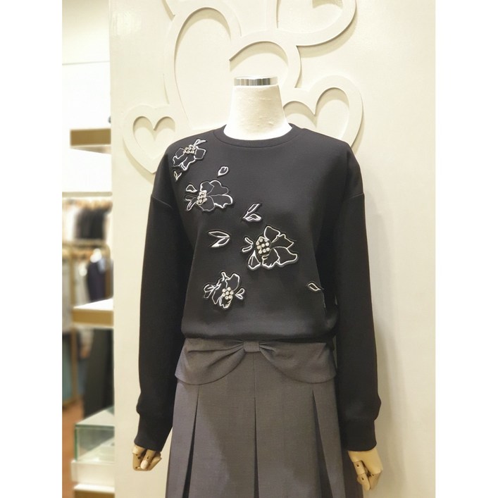 샤틴 플라워자수 라운드 티셔츠