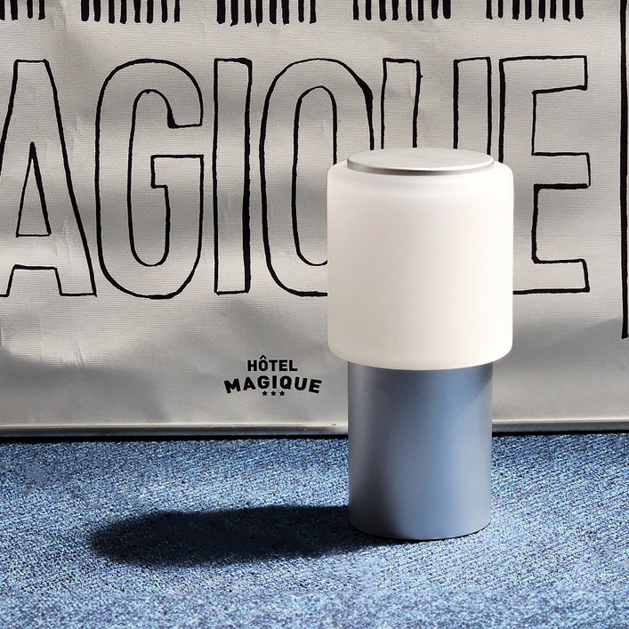 오르미 할로램프 인더스트리얼 레트로 LED 무선 단스탠드 조명