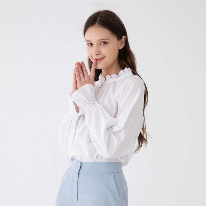 숲 셔링 프릴넥 블라우스 SA2LSF3