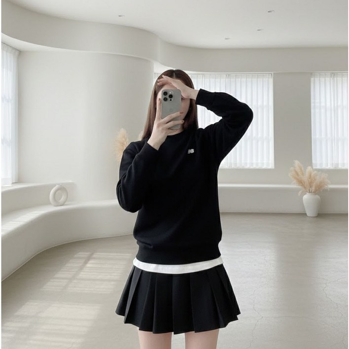 뉴발란스 기모 맨투맨 라운드넥 스탠다드핏 스몰로고 남녀공용 AP2512