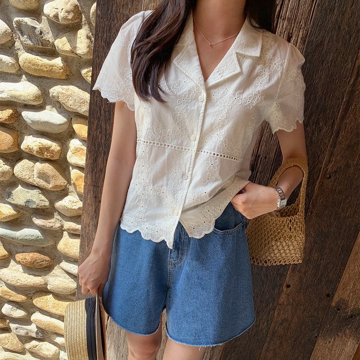 미아마스빈_만델리나 자수 셔츠