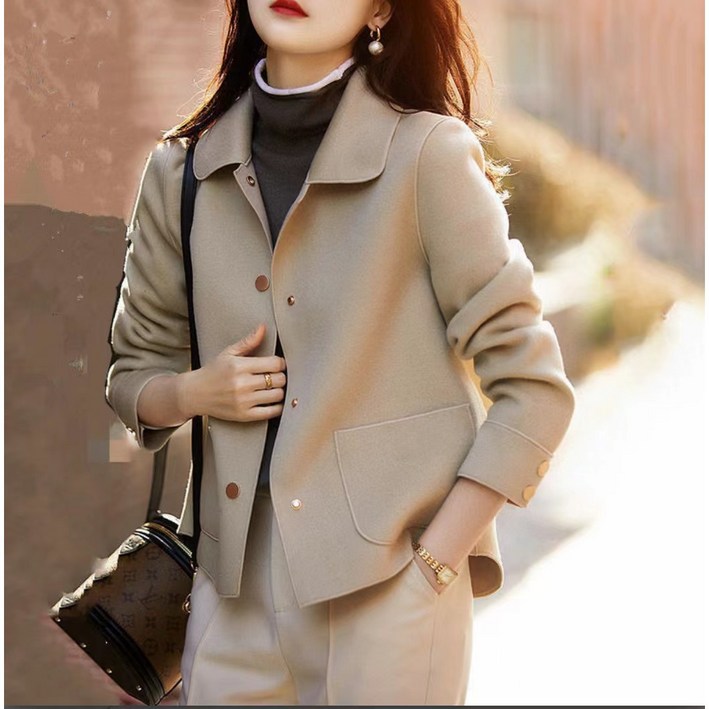 빌리즈빈 아이유자켓 겨울 카라넥 단추 심플 자켓 S1571 빌리즈빈 아이유자켓 겨울 카라넥 단추 심플 자켓 S1571