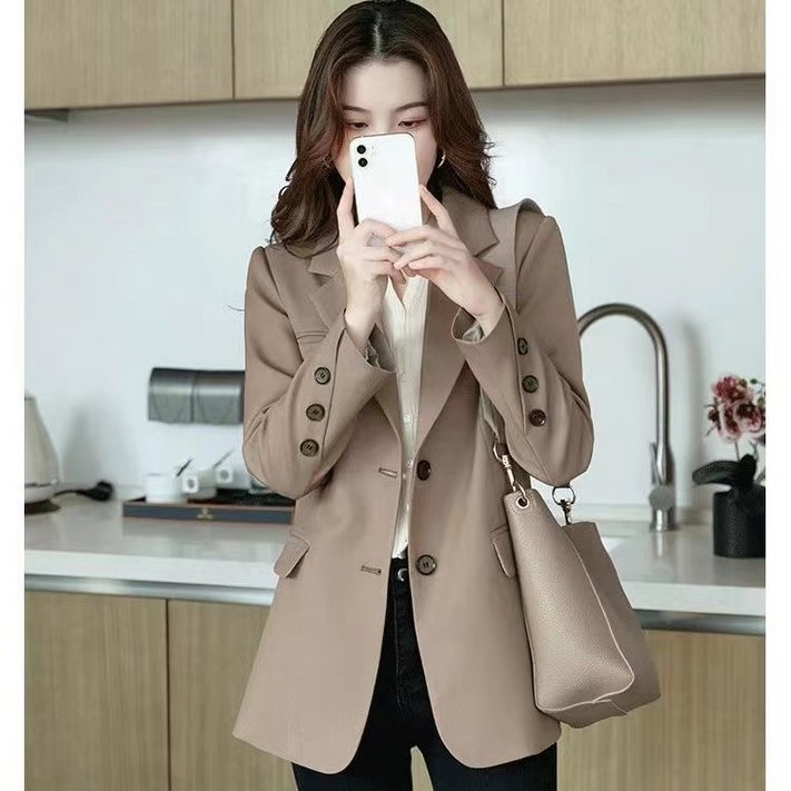 빌리즈빈 봄 여성 카라넥 투버튼 정장 자켓 7834 빌리즈빈 봄 여성 카라넥 투버튼 정장 자켓 7834