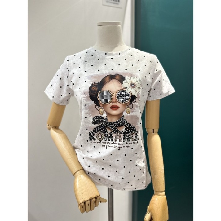르니앤맥코이 도트 스터드 라운드티셔츠 MM05TS542FJY NC신구로점