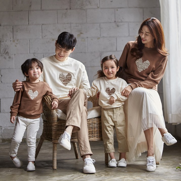몽피마피 패밀리 초콜릿하트 긴팔 맨투맨 20C04 몽피마피 패밀리 초콜릿하트 긴팔 맨투맨 20C04