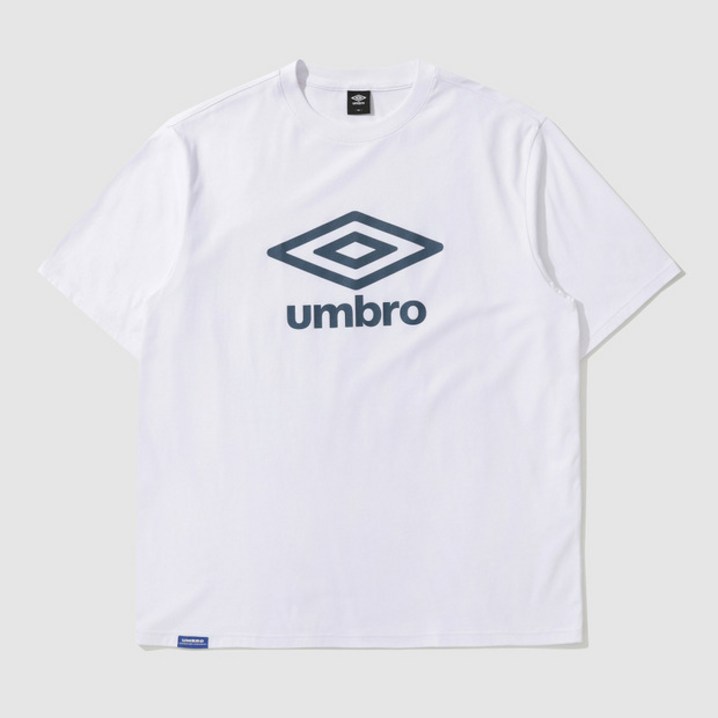 국내백화점판 UMBRO 엄브로 24년신상 에센셜 빅로고 반팔 티셔츠 화이트