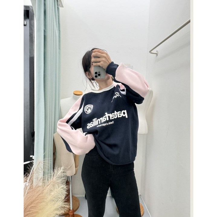어셈블20 레터링 프린트 기모 캐주얼 맨투맨 티셔츠 따뜻하고 스타일리시한 가을 겨울 필수 아이템