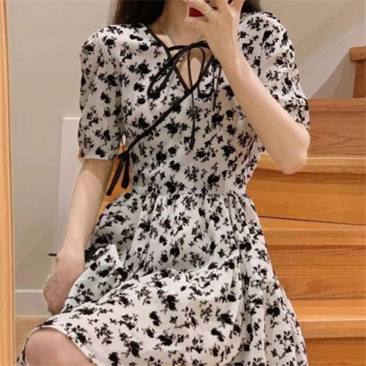망고베이비 여름 패션 여성복 캐주얼 블랙 퍼프 소매 V넥 스커트 날염 원피스