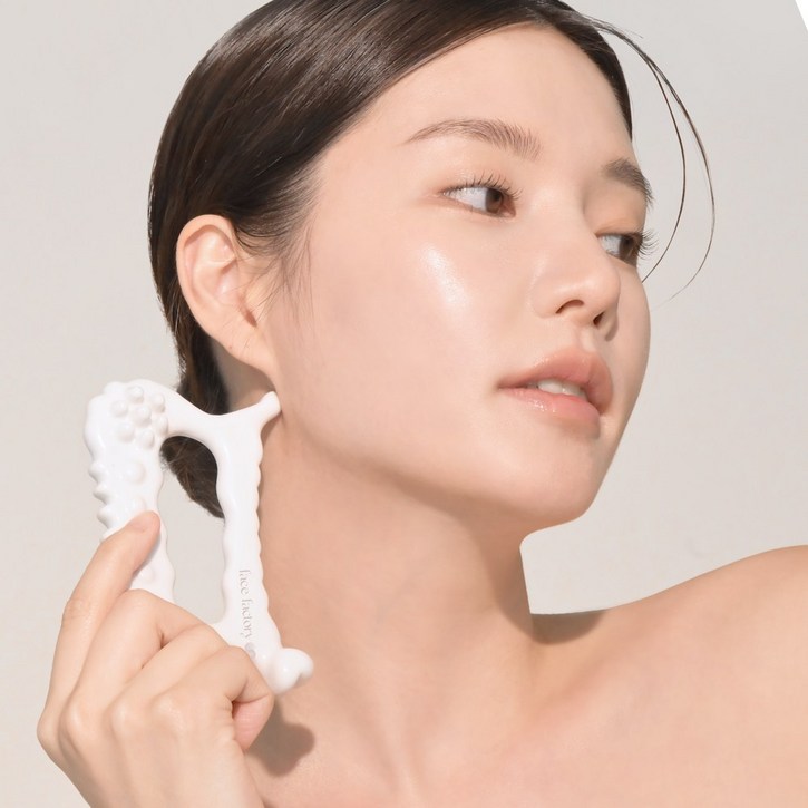 페이스팩토리 디톡 괄사 마사저