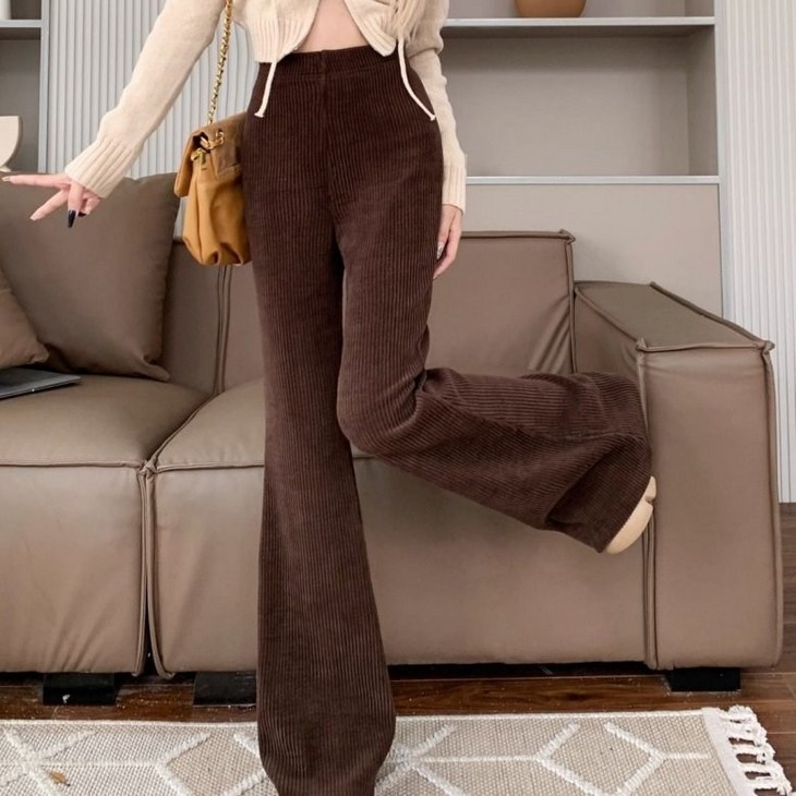 아이엠몽 여성 로아벨 부츠컷 플레어 니트 롱 밴딩 팬츠