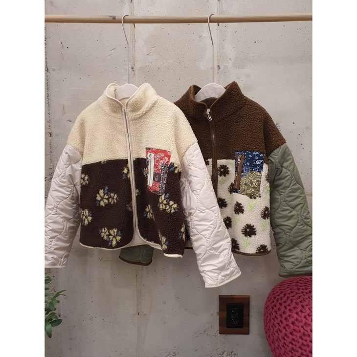 무배 트월라잇 배색 보송 뽀글 하이넥 점퍼