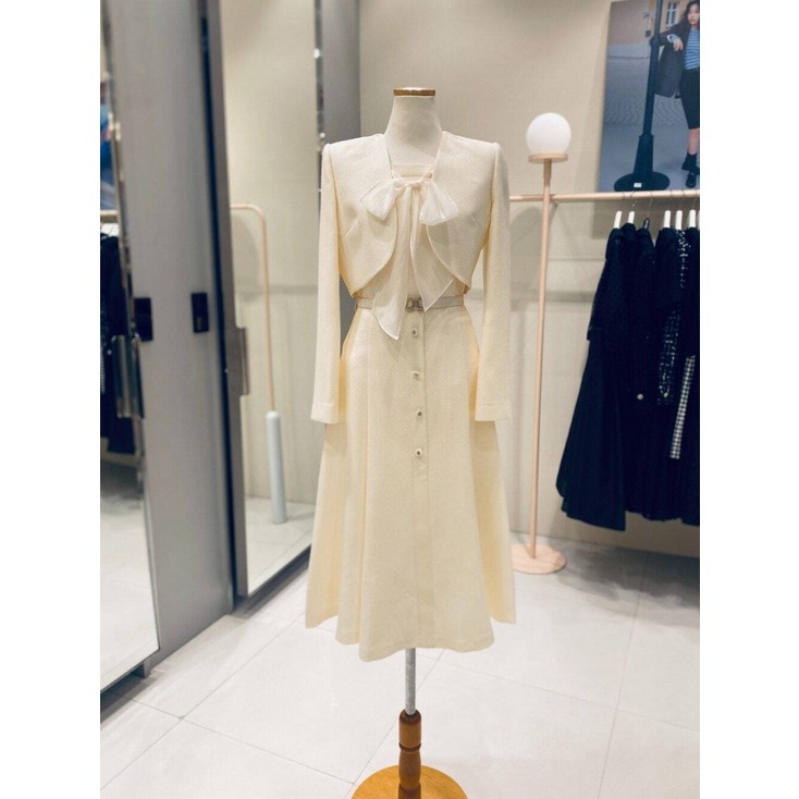 국내백화점 JJ지고트 원피스 시크한매력 페미닌한감성 러블리한디자인 로맨틱무드